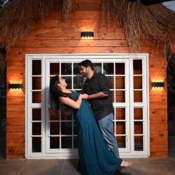 prewedding pose
