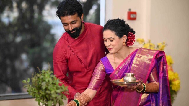 Tulshi Puja by couple. traditional photoshoot